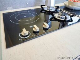 EURAMOBIL Xtura XT 686 EF Solar,Navi,Markise,Delta-Felgen