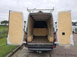 MERCEDES-BENZ SPRINTER 317 L2H2 LED Mbux RWD!