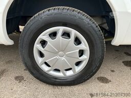 ROLLER TEAM Ford Kronos 266 TL