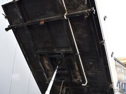 MERCEDES-BENZ Vario 818 4x4 Allrad AHK Winterdienst inkl Pflug