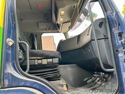 RENAULT 330 DXI Koffer Fahrschule 4x2