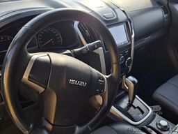 ISUZU D-MAX ABSCHLEPPWAGEN mit HUBBRILLE OMARS