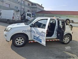 ISUZU D-MAX ABSCHLEPPWAGEN mit HUBBRILLE OMARS