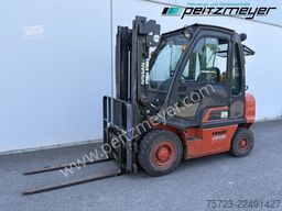 Nissan Gabelstapler 2,5 t. Gas mit Kabine und Heizung