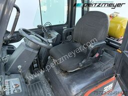Nissan Gabelstapler 2,5 t. Gas mit Kabine und Heizung