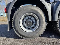 MAN TGS 33.440 BB SA Premium Tractor Head (16 units)
