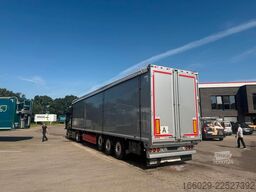 MERCEDES-BENZ Actros als Gesamtzug mit Schubboden
