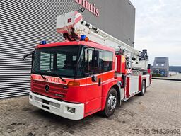 Mercedes-Benz Econic 1833 4x2 Bronto Skylift F32RLH