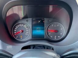 MERCEDES-BENZ Sprinter 319 CDI V6 Kasten L2H2 RWD Navi Automat