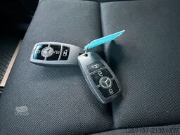 MERCEDES-BENZ Sprinter 319 CDI V6 Kasten L2H2 RWD Navi Automat