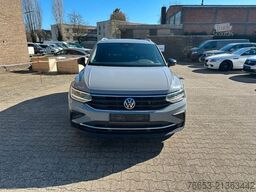 VOLKSWAGEN Tiguan 110kw DSG * LED * Head-Up*Digital*Navi*