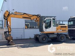 Liebherr A900C
