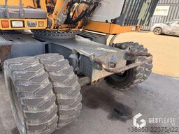 Liebherr A900C