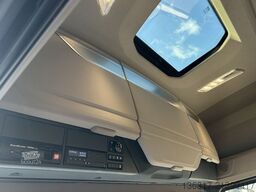 DAF XG+ 530 FT Lowliner Executive-Paket