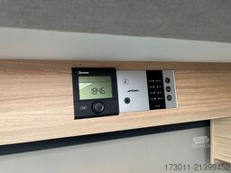 PÖSSL Trenta 640 - 180PS Automat m. Premium Paket