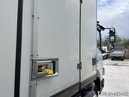 Mercedes-Benz Atego 818