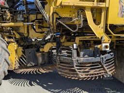 Ropa TIGER V8-3 beet harvester / 6000 MTH