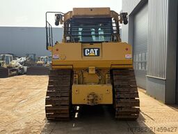 Caterpillar D8T