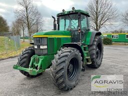 John Deere 7810