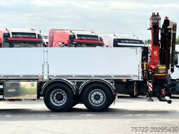 VOLVO FH 460 6x2-4 Globetrotter FASSI F235
