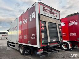 Mercedes-Benz Actros 1833 4x2 Box truck w/ Full side opening.