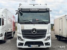 Mercedes-Benz Actros 1833 4x2 Box truck w/ Full side opening.