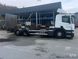 Scania P420 6x2 chassis w/ lift repair object