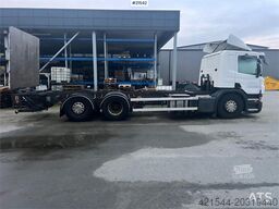 Scania P420 6x2 chassis w/ lift repair object