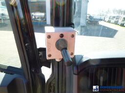 Scania R 580 6x4 Euro 6 + Jonsered 2850 crane