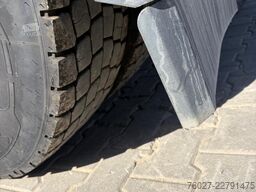 Mercedes-Benz Actros 2551