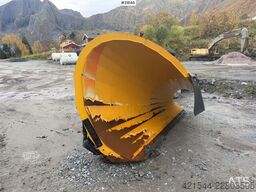  Øveraasen DEHS 285 snow plow
