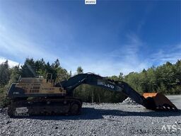 Volvo EC700C Tracked Excavator – Digging Bucket and Soos