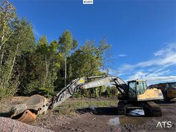 Volvo EC240CL Tracked Excavator – Digging Bucket
