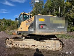 Volvo EC240CL Tracked Excavator – Digging Bucket