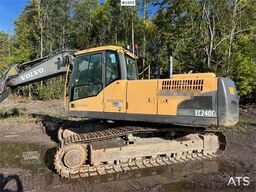 Volvo EC240CL Tracked Excavator – Digging Bucket