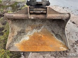 Volvo ECR235EL Excavator w/ Rototilt, 3 buckets, GPS and