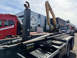 DAF CF 85.380 8x2 HOOKLIFT + CRANE PALFINGER PK1500...