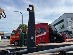 DAF CF 85.380 8x2 HOOKLIFT + CRANE PALFINGER PK1500...