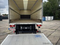 Volvo FM 330 6x2 , Lift-Lenkachse, 2 t LBW