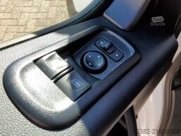 Renault Master 165.35 - V-51-PGN - OPBOUW + LAADKLEP 75...