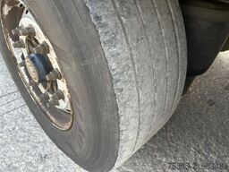 Krone Profi Liner / Curtainside / Loadlift 2000 kg / ...