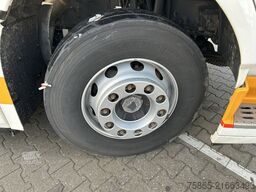 Volvo FM 370 Globetrotter / 839 dkm / 2 Tanks / Full ...