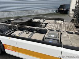 Volvo FM 370 Globetrotter / 839 dkm / 2 Tanks / Full ...