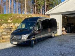 Mercedes-Benz Sprinter 519 CDI 4x2 minibus – 17 seats and approv