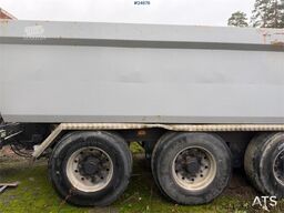  Nor-Slep Triple-Axle Trailer – Needs Repairs