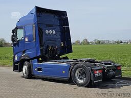 RENAULT T 440