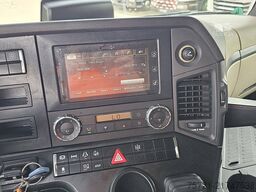 MERCEDES-BENZ ACTROS 1843