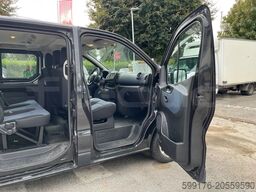 Opel Vivaro - B