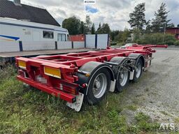 Fruehauf container semi-trailer