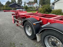 Fruehauf container semi-trailer